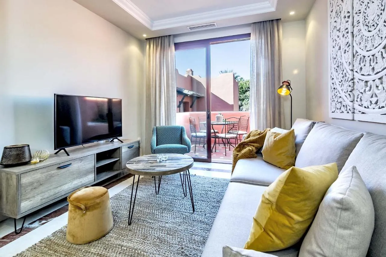 Modern Apartment Close To The Beach, Elviria Marbella
