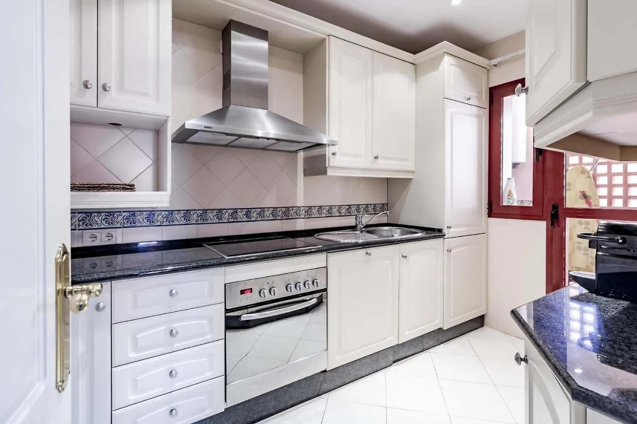 Modern Apartment Close To The Beach, Elviria Marbella
