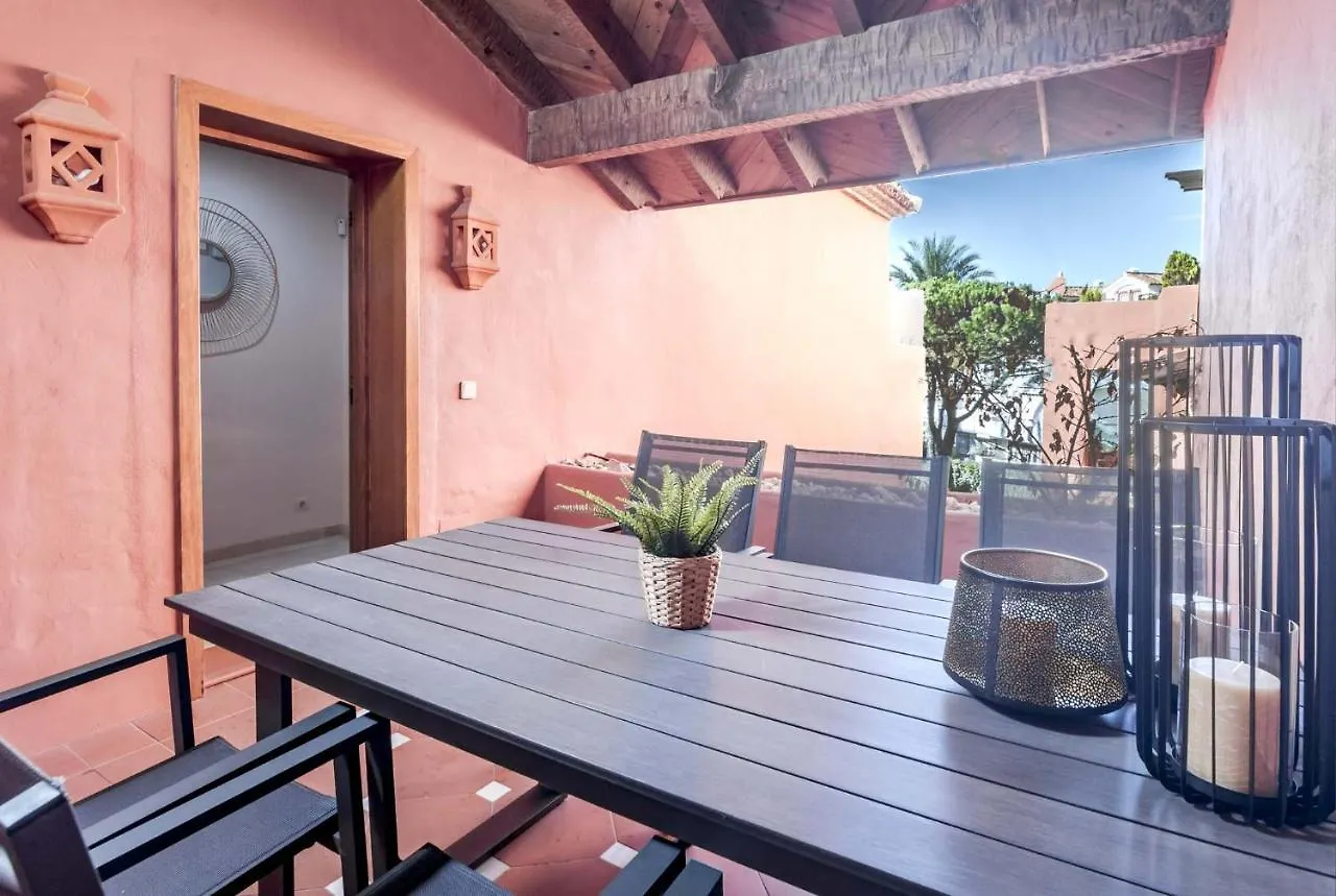 Modern Apartment Close To The Beach, Elviria Marbella