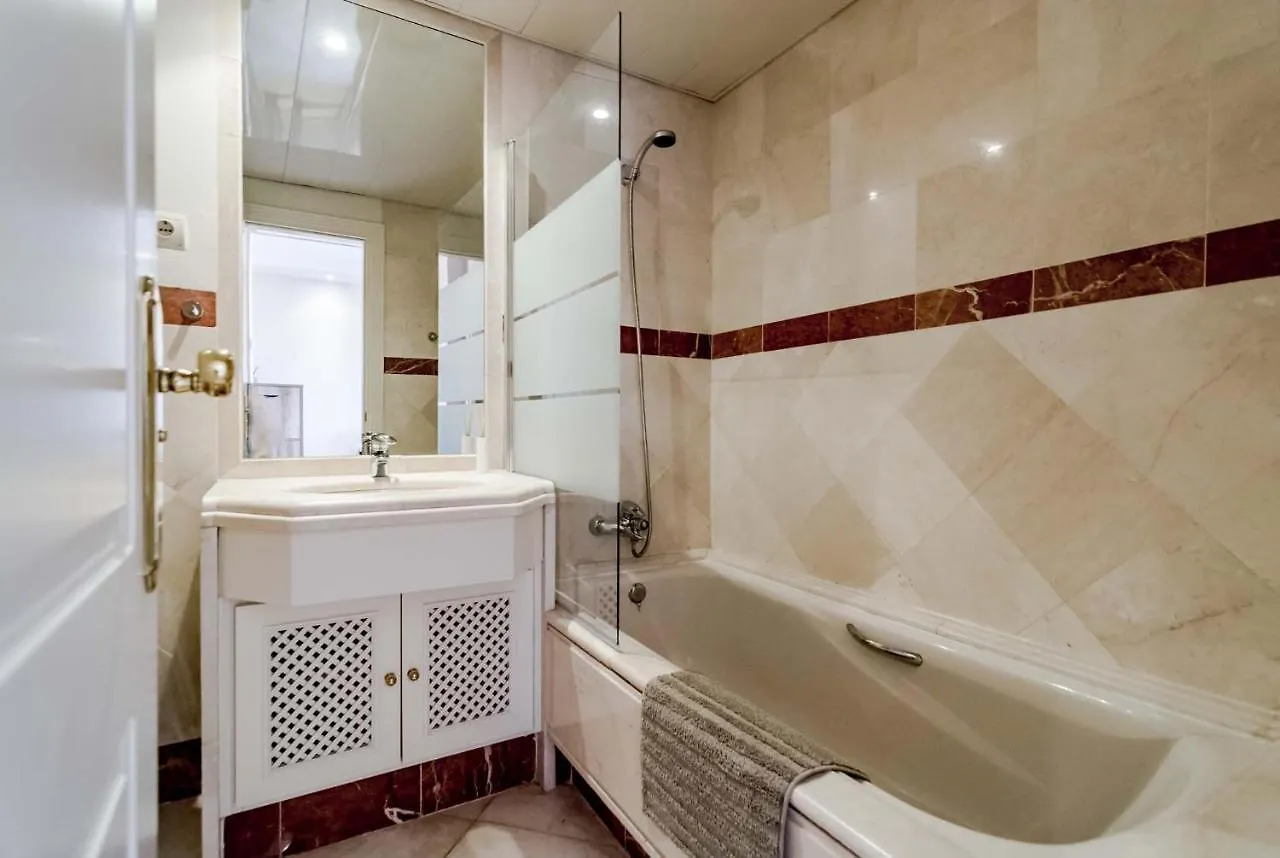 Modern Apartment Close To The Beach, Elviria Marbella