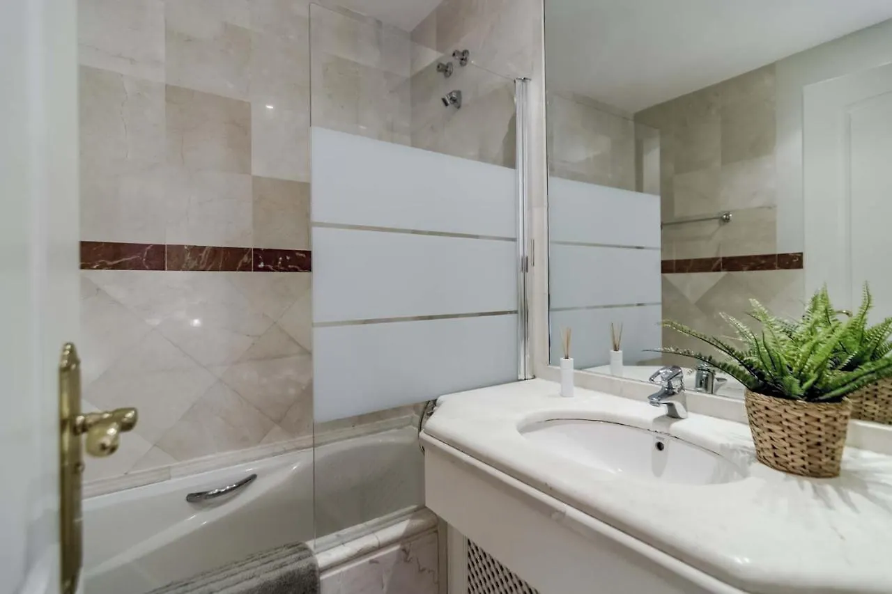 Modern Apartment Close To The Beach, Elviria Marbella