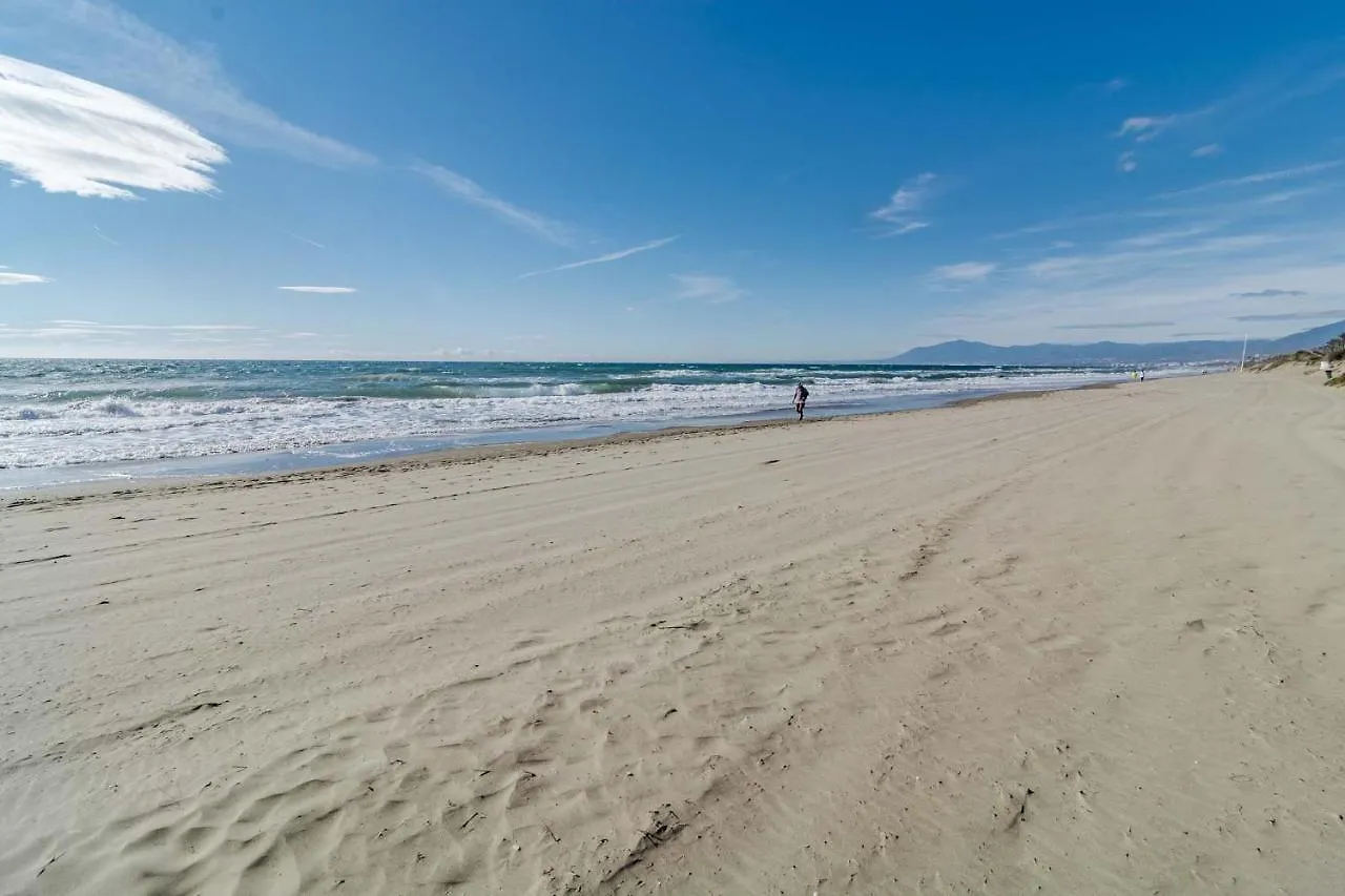 Modern Apartment Close To The Beach, Elviria Marbella